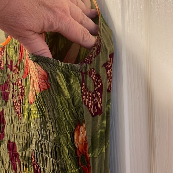 Lovely comfortable dress. - Picture 4 of 8